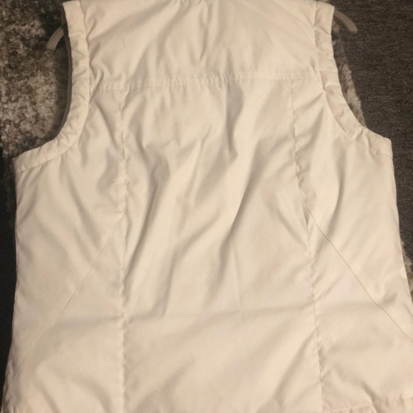 COLUMBIA DOWN AND FEATHER VEST - Picture 4 of 8